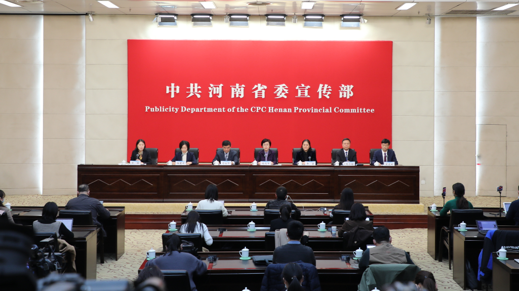 早日建成一批一流大學(xué)，實(shí)現(xiàn)河南學(xué)子在家門口上好大學(xué)的夙愿